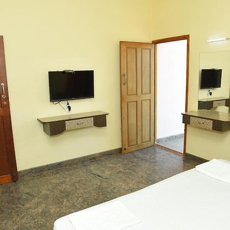 Thiruchendur Stayz Vairavel Residency Tiruchchendūr المظهر الخارجي الصورة