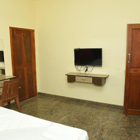Thiruchendur Stayz Vairavel Residency Tiruchchendūr المظهر الخارجي الصورة