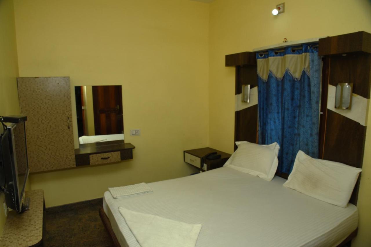 Thiruchendur Stayz Vairavel Residency Tiruchchendūr المظهر الخارجي الصورة