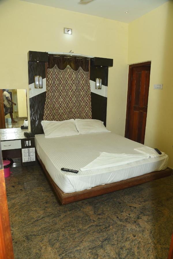 Thiruchendur Stayz Vairavel Residency Tiruchchendūr المظهر الخارجي الصورة